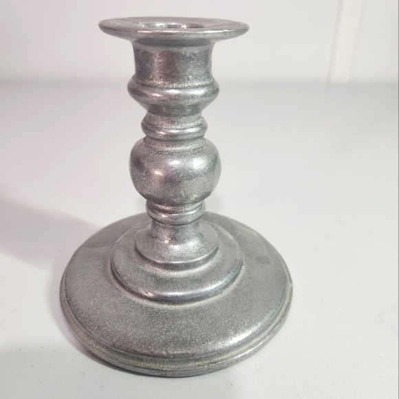 Wilton Armetale 4 inch pewter candlestick - Picture 1 of 4